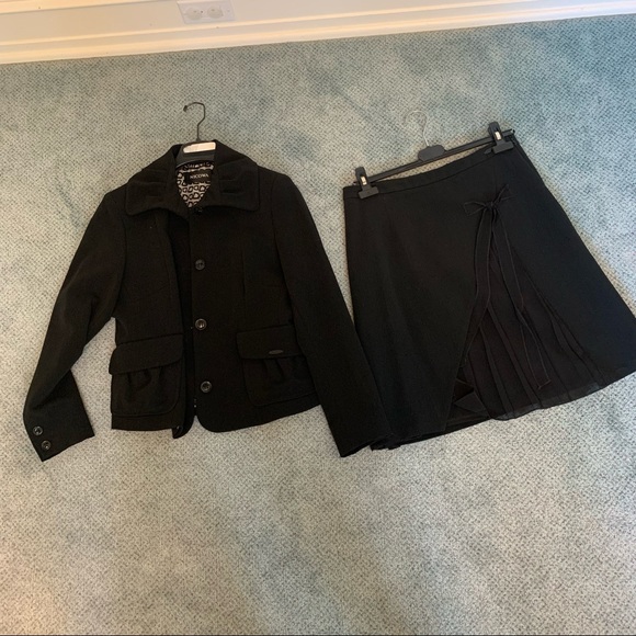 Nicowa Black Blazer/Skirt Suit Set - Picture 1 of 6